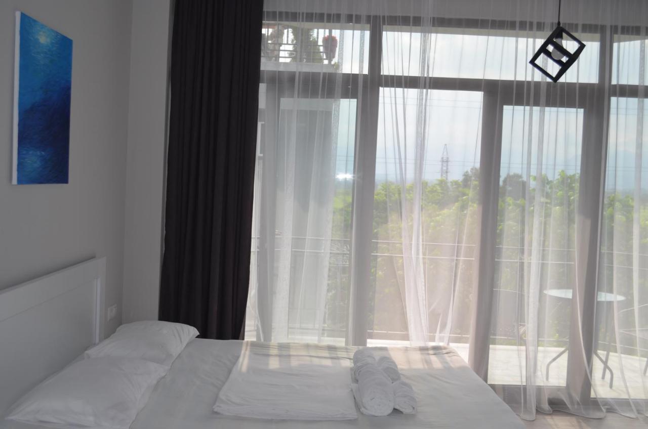 Guest House Madonna Kobuleti Eksteriør billede